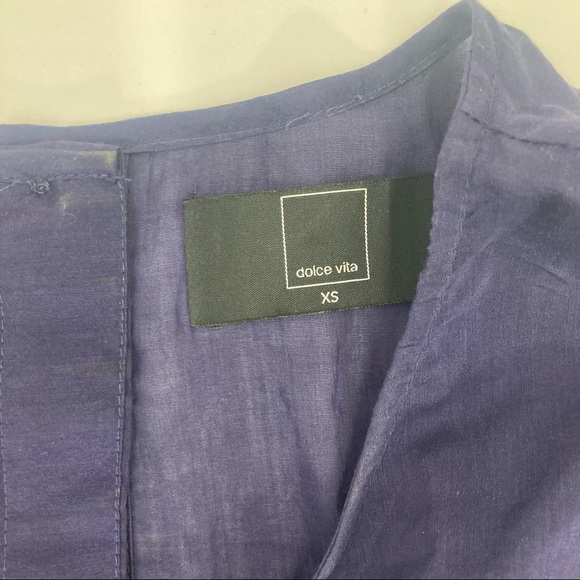 Dolce vita silk blend top buttons up the back and embroidered. - Picture 6 of 6